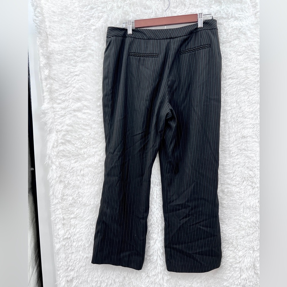 Ladies Pant Suit - Picture 10 of 16